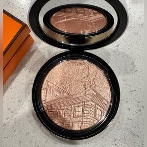 24 Faubourg face and eye illuminating powder, Limited edition, Or Rose